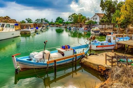 Authentic fishing villages near King Jason hotels
